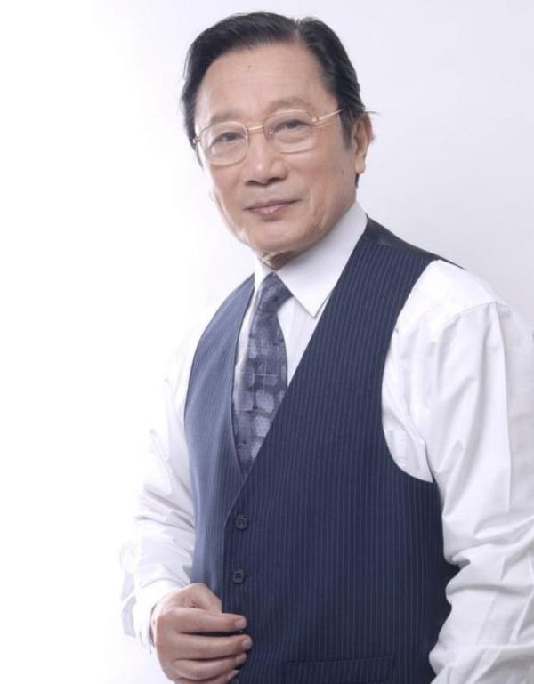 奕汇网 儒雅长相演反派深入人心，50年拍千集电视剧，他凭啥这么牛？
